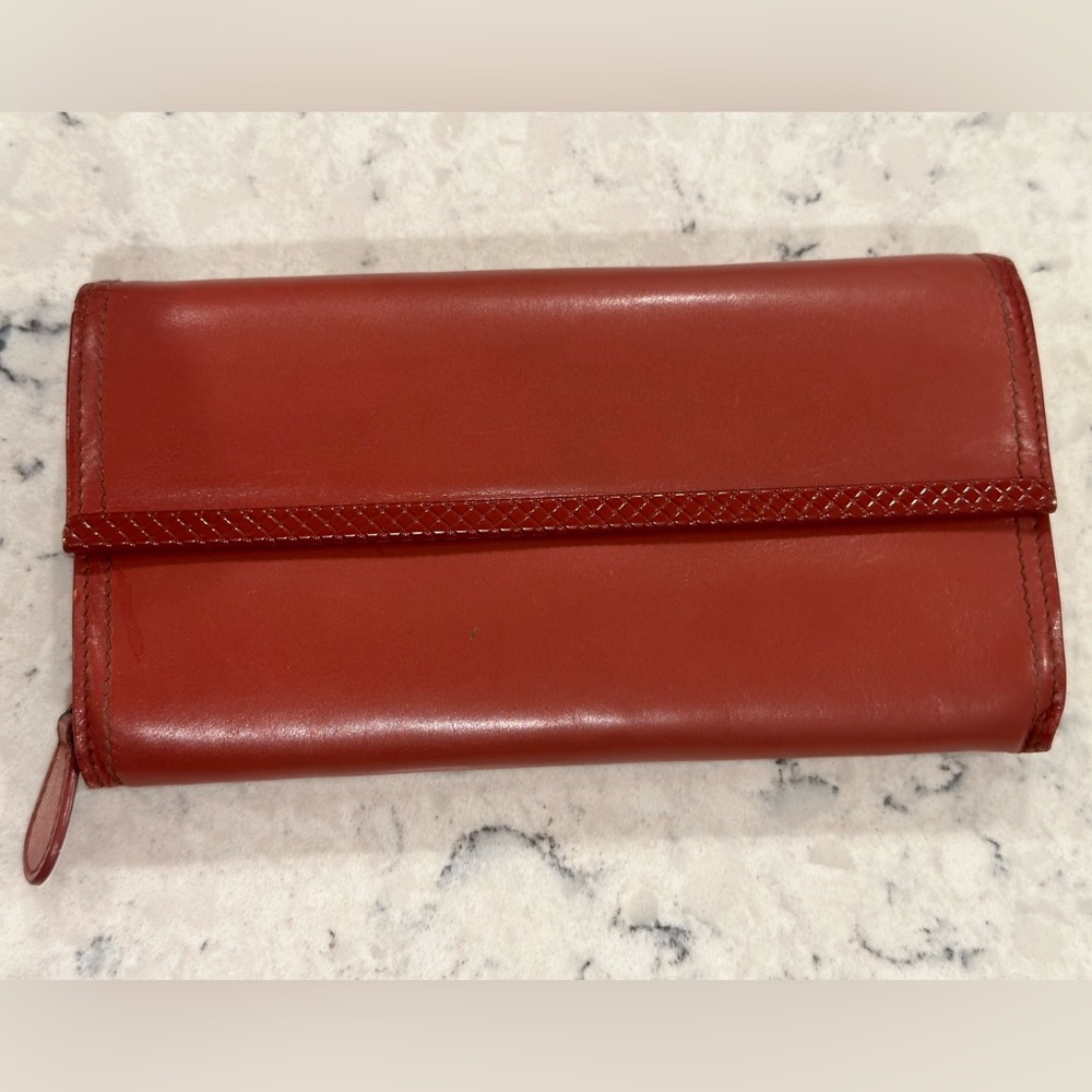 Bottega Veneta Brown Wallet EUC